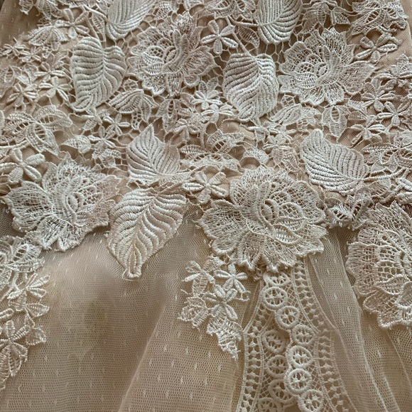 Nude & White Prom Dress size-8 - Picture 5 of 6